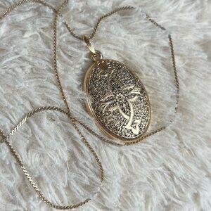 Gold Etched Necklace